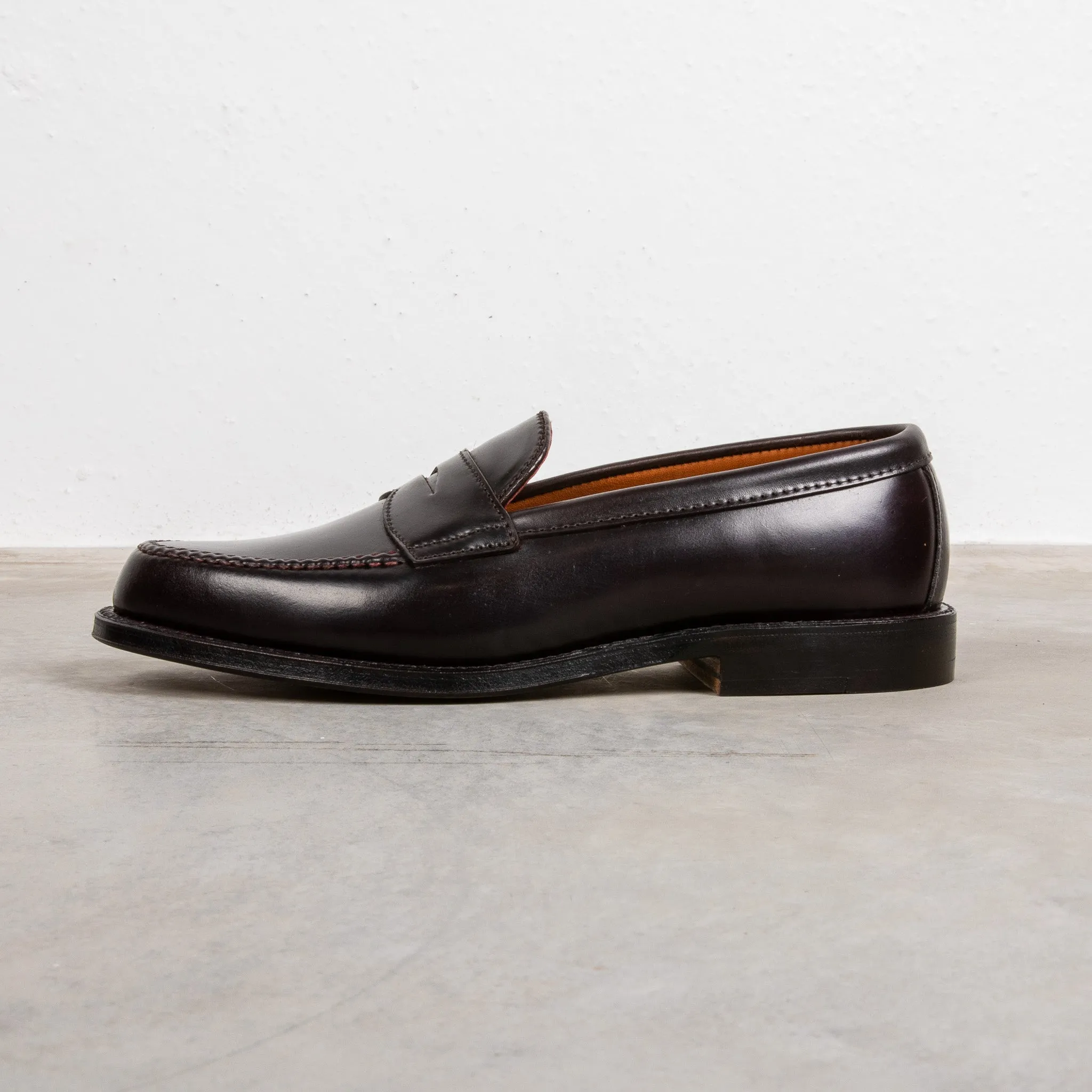 Alden #8 Cordovan Leisure Handsewn Loafer "986"