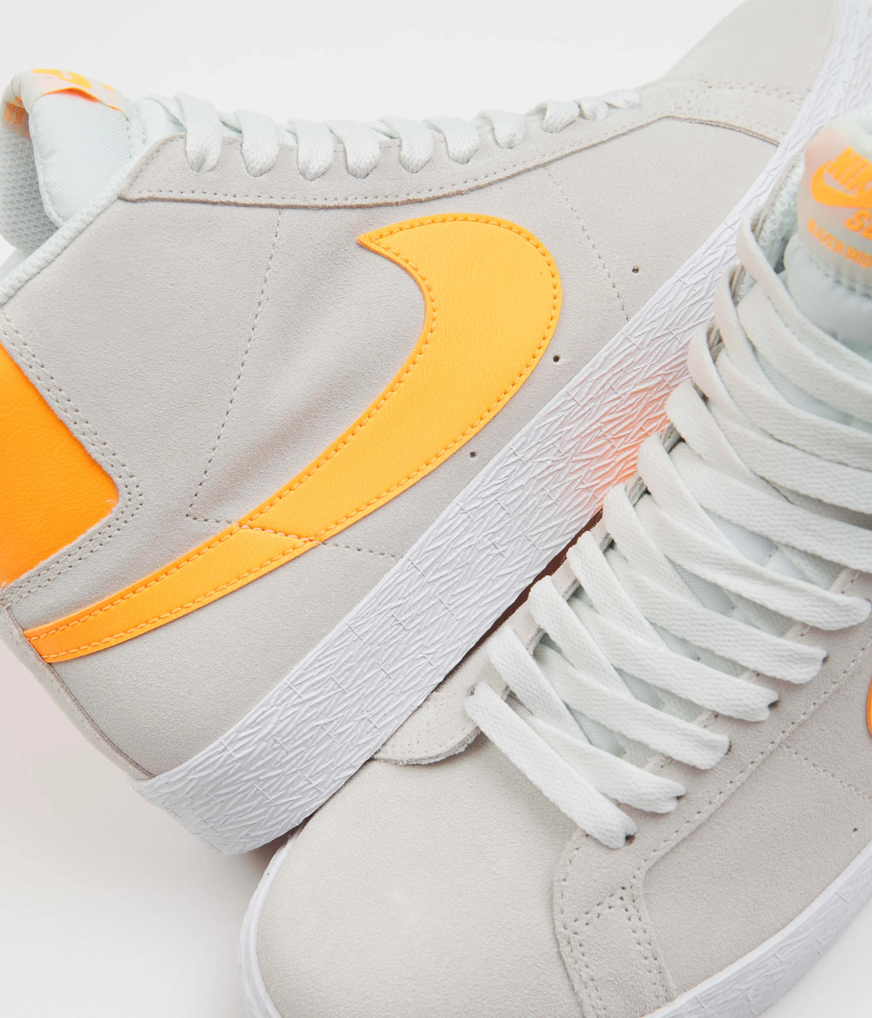 Nike SB Blazer Mid Shoes - Summit White / Laser Orange - Summit White
