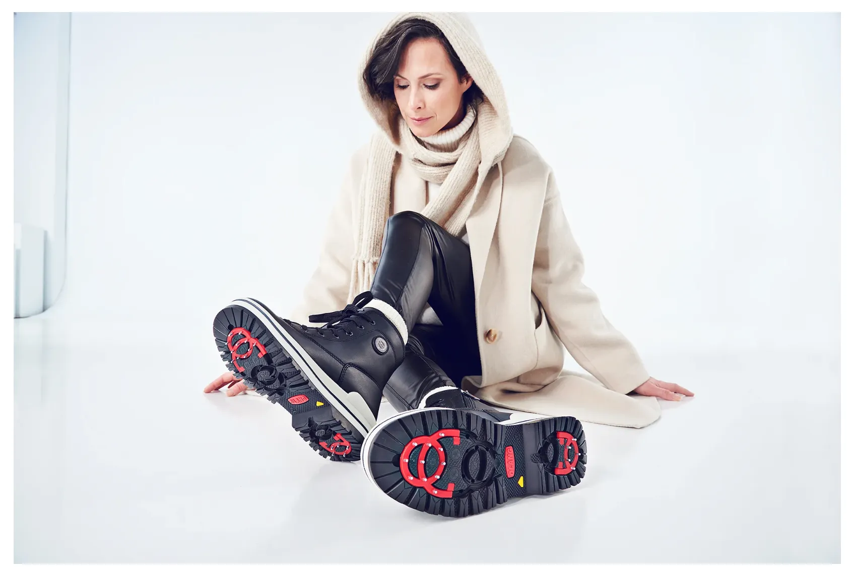 Olang 'Rita" Black/white leather winter boot ice cleat -30